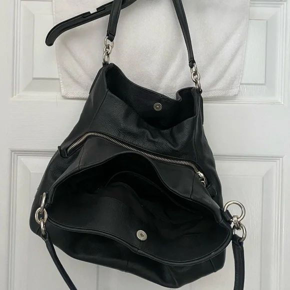 Coach black leather 3 pocket shoulder bag - Picture 3 of 5